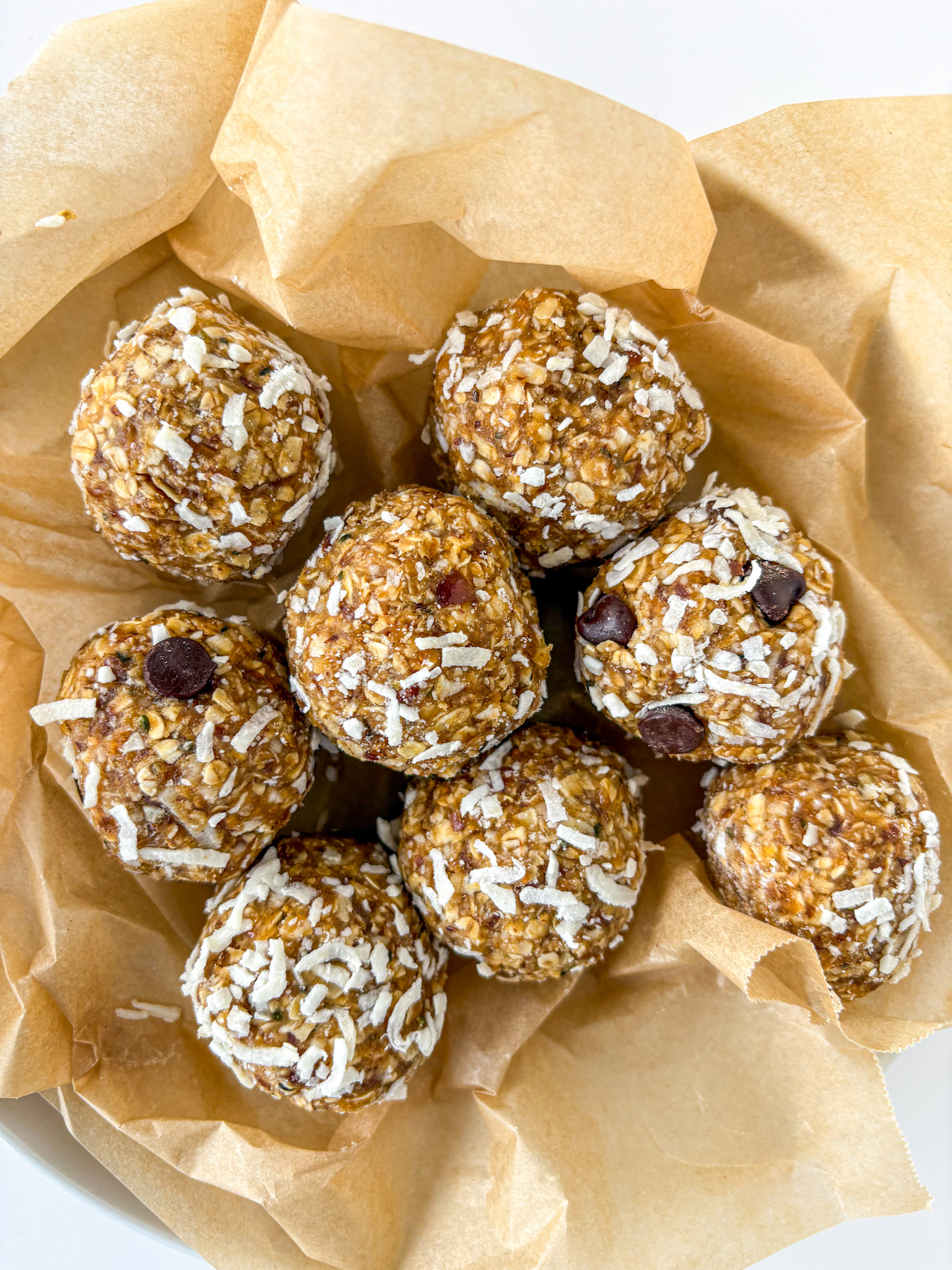 chocolate coconut energy balls Fuel your movement recipe of the month: Chocolate-coconut energy balls